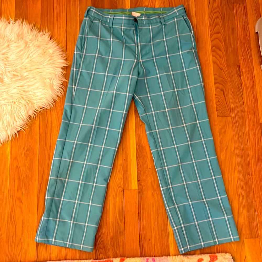 34x30 Izod Golf Pants. Plaid. EUC. Worn twice maybe.